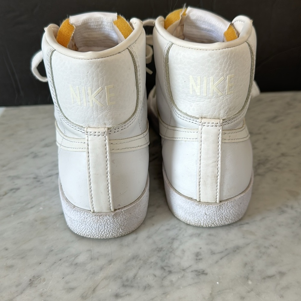 Nike Blazer mid 77 white leather 39 euro US 8 women’s high top sneakers - Picture 6 of 11